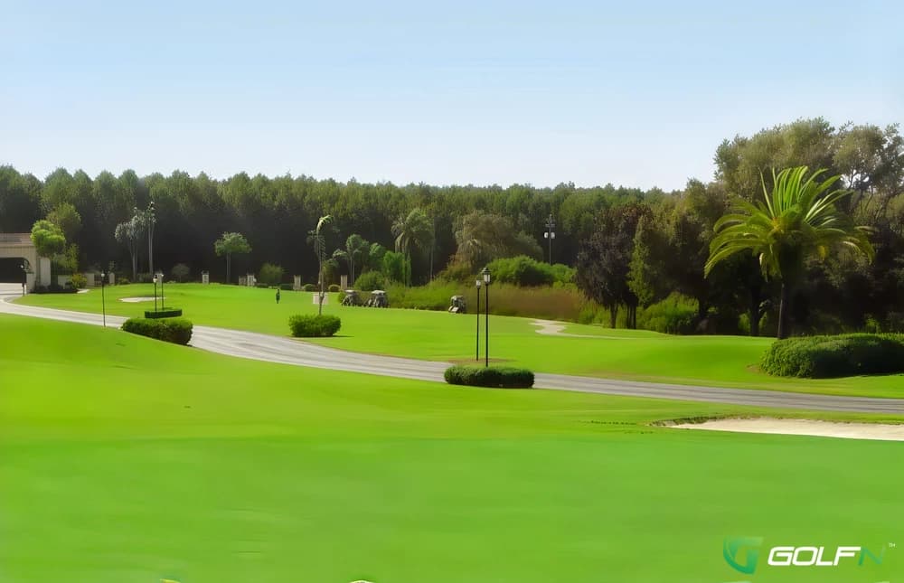 Four Lakes Golf Club in Winter Haven, Florida — private, 18-hole golf course, designed by Larry Maxwell