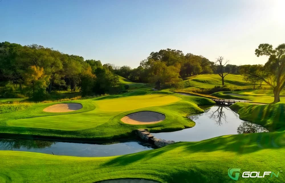 Legend At Bristlecone in Hartland, Wisconsin — private, 18-hole golf course, designed by Scott Miller (1996)