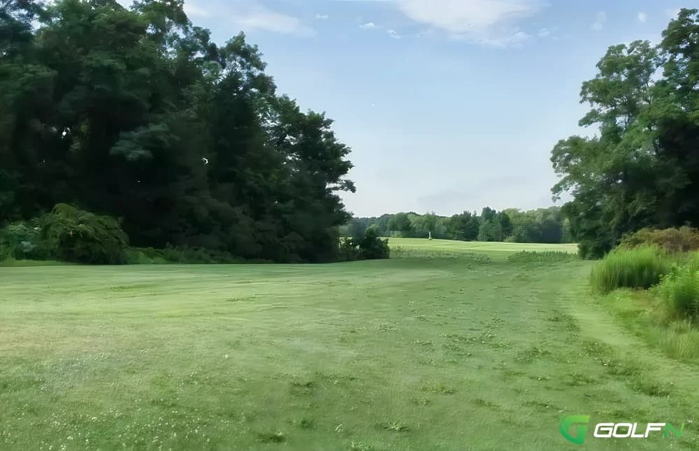 Pheasant Hollow Golf Club in Castelton-On-Hudson, New York — public, 9-hole golf course