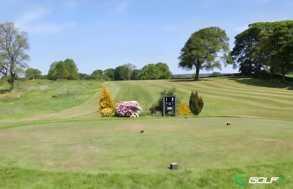 Stonyhurst Park Golf Club in Hurst Green, England — semi-private, 18-hole golf course