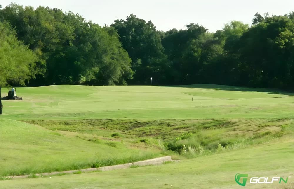 Mountain Valley Country Club in Joshua, Texas — public, 18-hole golf course