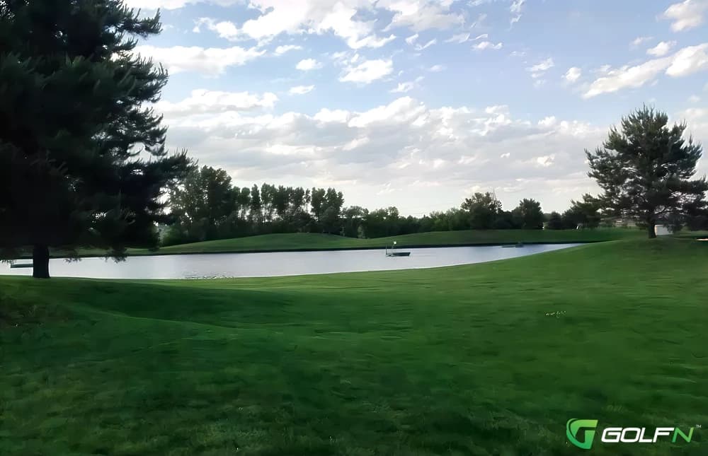 Papio Greens Golf Center in Papillion, Nebraska — public, 18-hole golf course