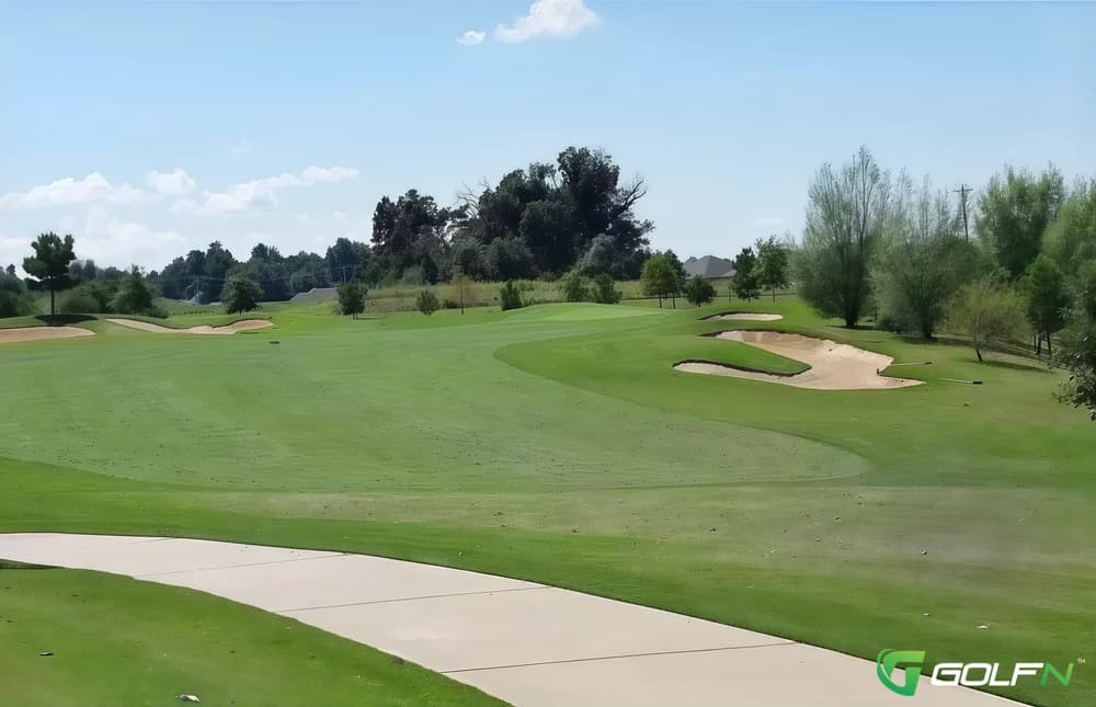 The Links At Fayetteville Golf And Country Club in Fayetteville, Arkansas — public, 9-hole golf course, designed by Lyndy Lindsey (2008)