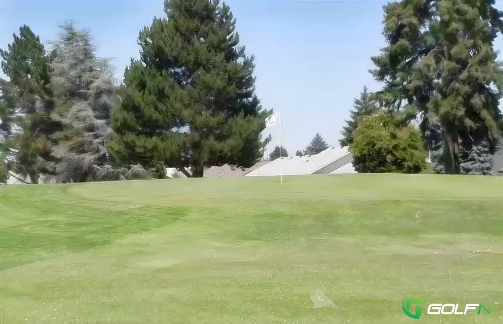 Salemtowne Golf Course in Salem, Oregon — private, 9-hole golf course