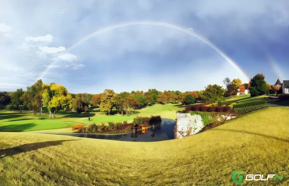 18 - Southern Hills Country Club in Tulsa, Oklahoma — private, 27-hole golf course, designed by Bill Coore (1992)
