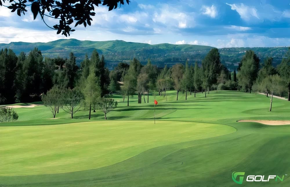 Yorba Linda Country Club in Yorba Linda, California — private, 18-hole golf course, designed by David Rainville