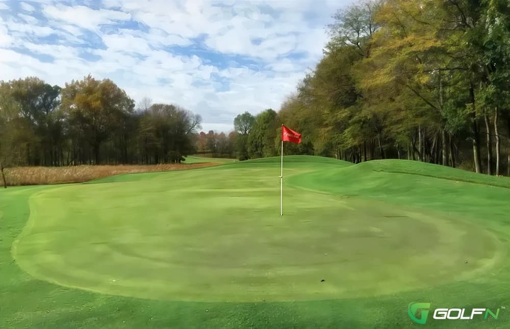Charleston Country Club in Charleston, Illinois — private, 18-hole golf course