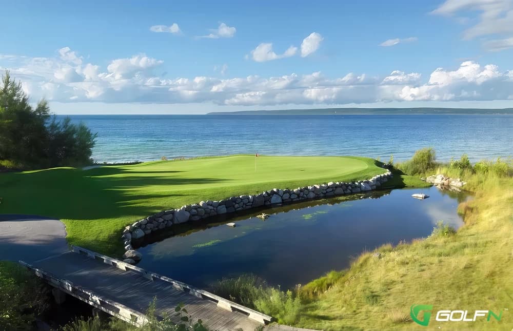 Links - Bay Harbor Golf Club in Bay Harbor, Michigan — resort, 27-hole golf course, designed by Arthur Hills
(1997)