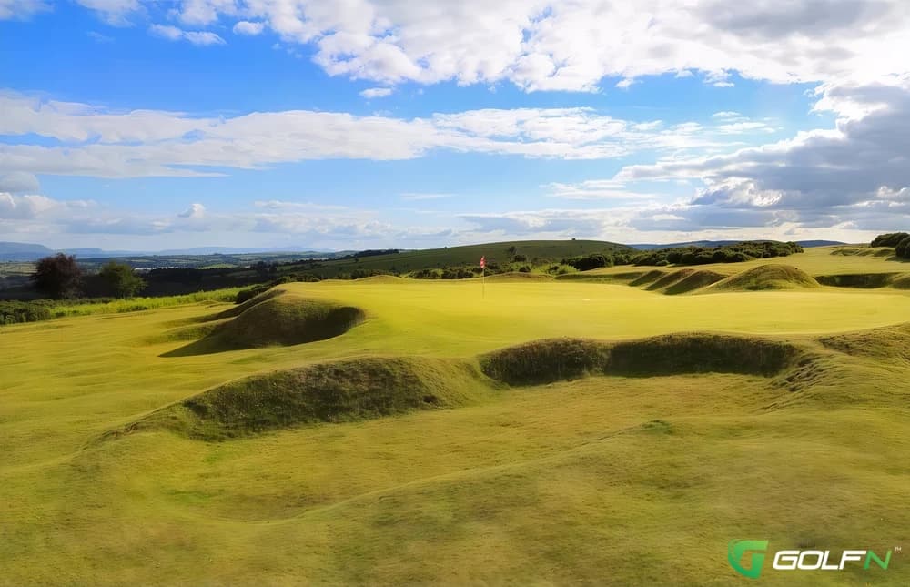 Kington Golf Club in Kington, England — semi-private, 18-hole golf course