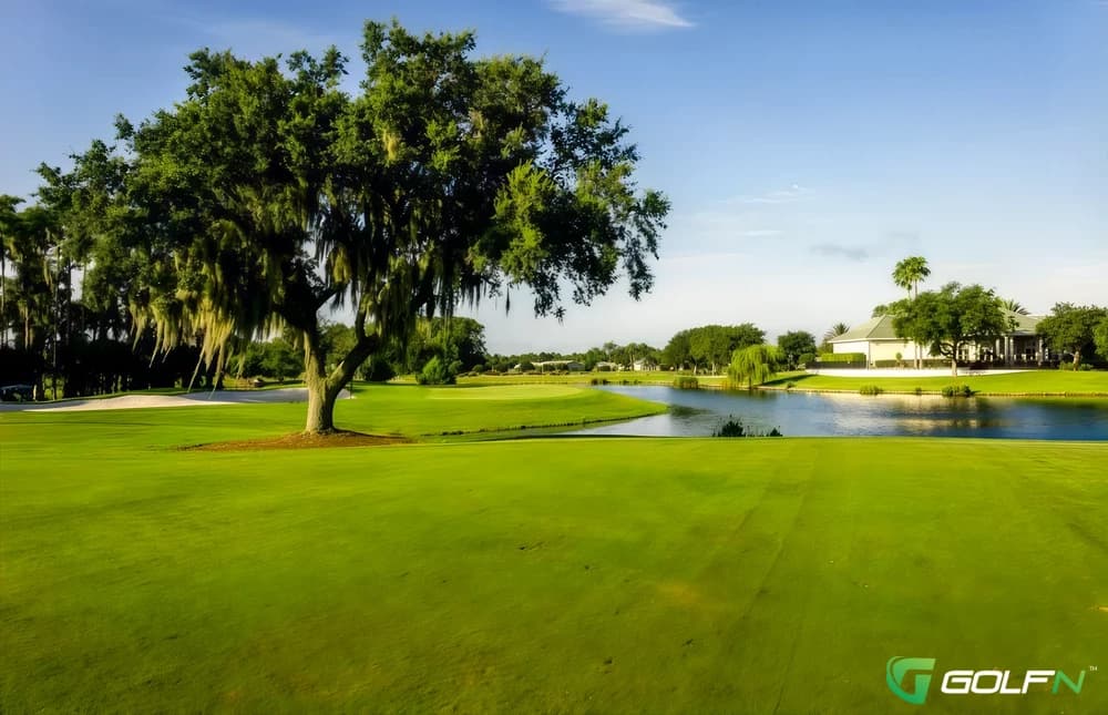 Crane Lakes Golf & Country Club in Port Orange, Florida — semi-private, 18-hole golf course