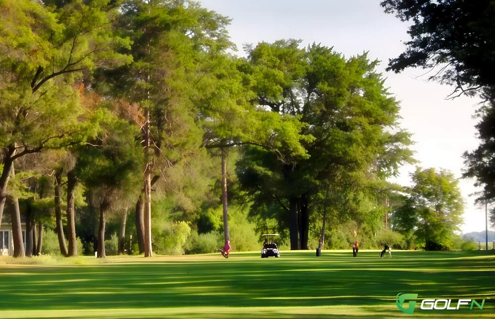 Little River Country Club in Marinette, Wisconsin — public, 18-hole golf course