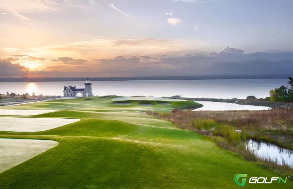 Cobble Beach Golf Links in Kemble, Ontario — semi-private, 18-hole golf course, designed by Doug Carrick (1999)