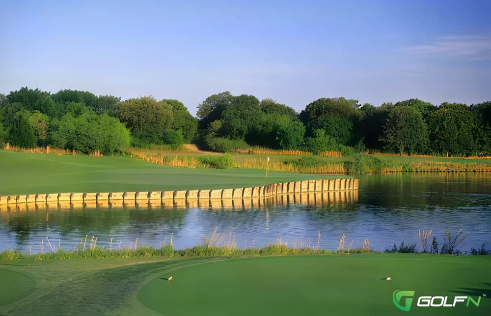 Tierra Verde Golf Club in Arlington, Texas — public, 18-hole golf course, designed by Gary Panks (1998)