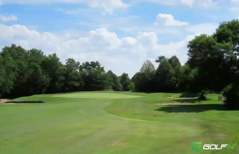 Stoney Creek Golf Course & Range in Oak Lawn, Illinois — public, 18-hole golf course, designed by Wadsworth & Goetz