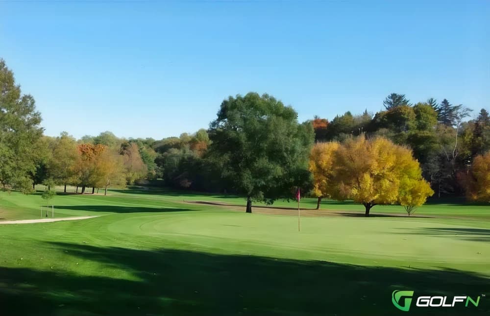 Glen Cove Golf Club in Glen Cove, New York — semi-private, 18-hole golf course, designed by William F. Mitchell (1972)