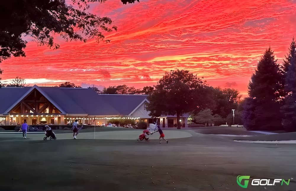 Wilmette Golf Course in Wilmette, Illinois — public, 18-hole golf course, designed by Joseph A. Roseman (1922)