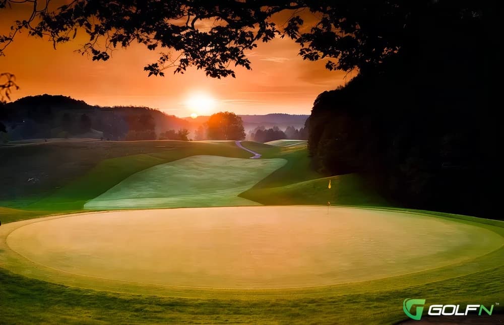 Schuss Mountain - Shanty Creek Resorts in Bellaire, Michigan — resort, 18-hole golf course, designed by Warner Bowen (1972)