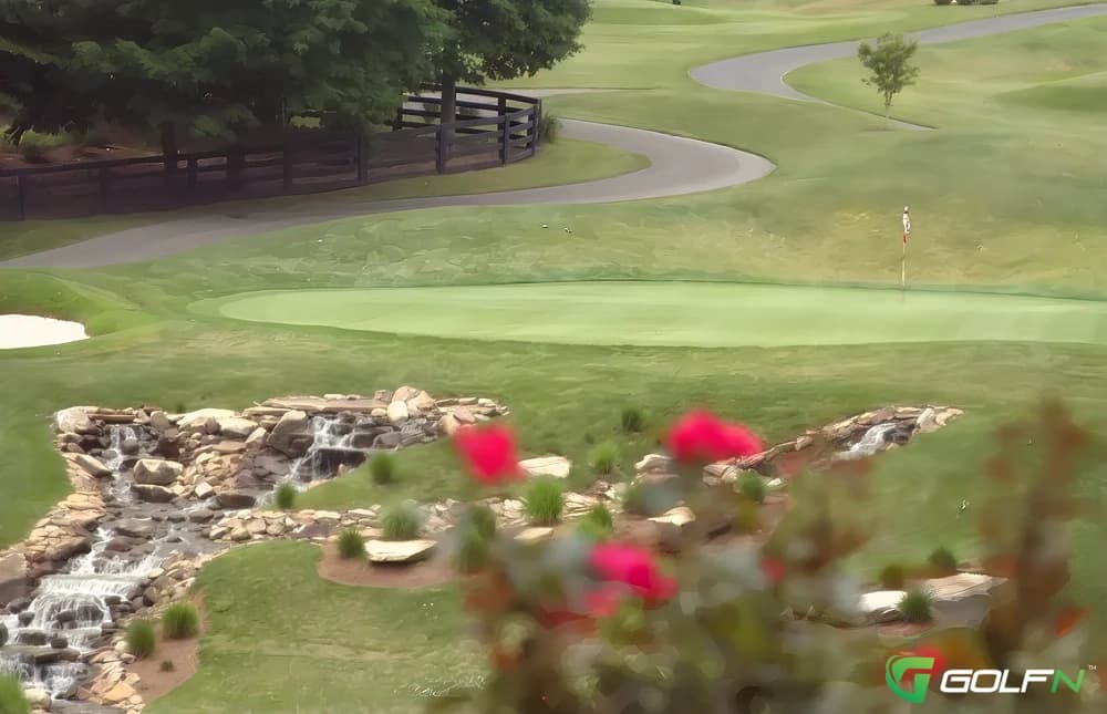 Lake Cumberland Golf Club in Jamestown, Kentucky — resort, 18-hole golf course, designed by Joe David Polston
