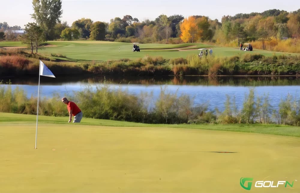 Victory Links Golf Club in Blaine, Minnesota — public, 18-hole golf course