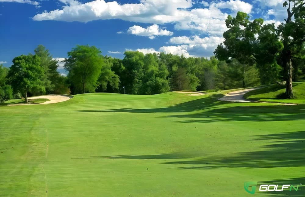 Fox Run Golf Club in Eureka, Missouri — public, 18-hole golf course, designed by Joseph Brunoli