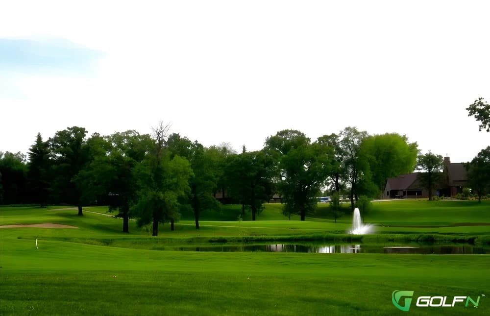 Edgewood Golf Course in Fargo, North Dakota — public, 18-hole golf course