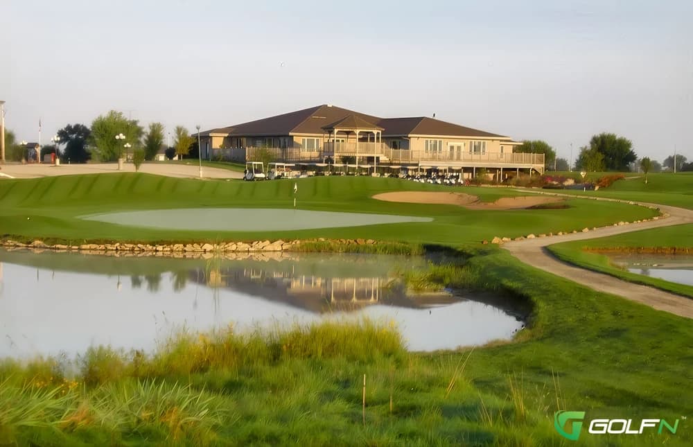 Manhattan Golf Club in Centerville, Iowa — public, 9-hole golf course