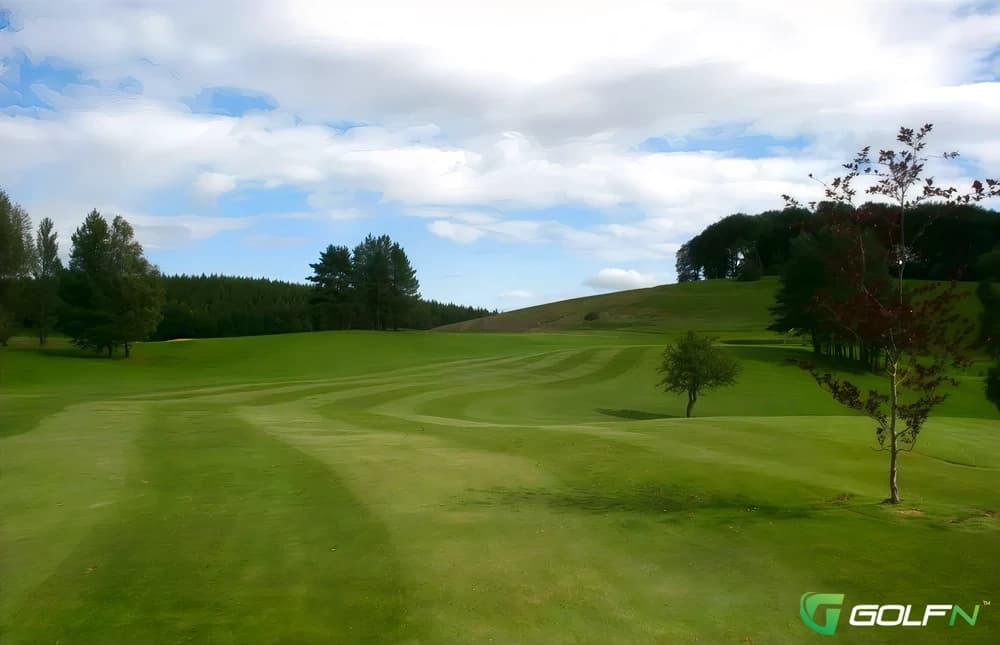 Clones Golf Club in Clones, Monaghan โ public, 18-hole golf course, designed by Arthur Spring (2001)