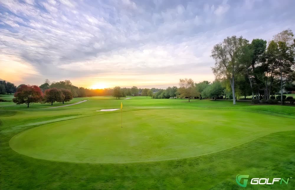 Marriotts Griffin Gate Golf Club in Lexington, Kentucky — resort, 18-hole golf course, designed by Rees Jones (1981)
