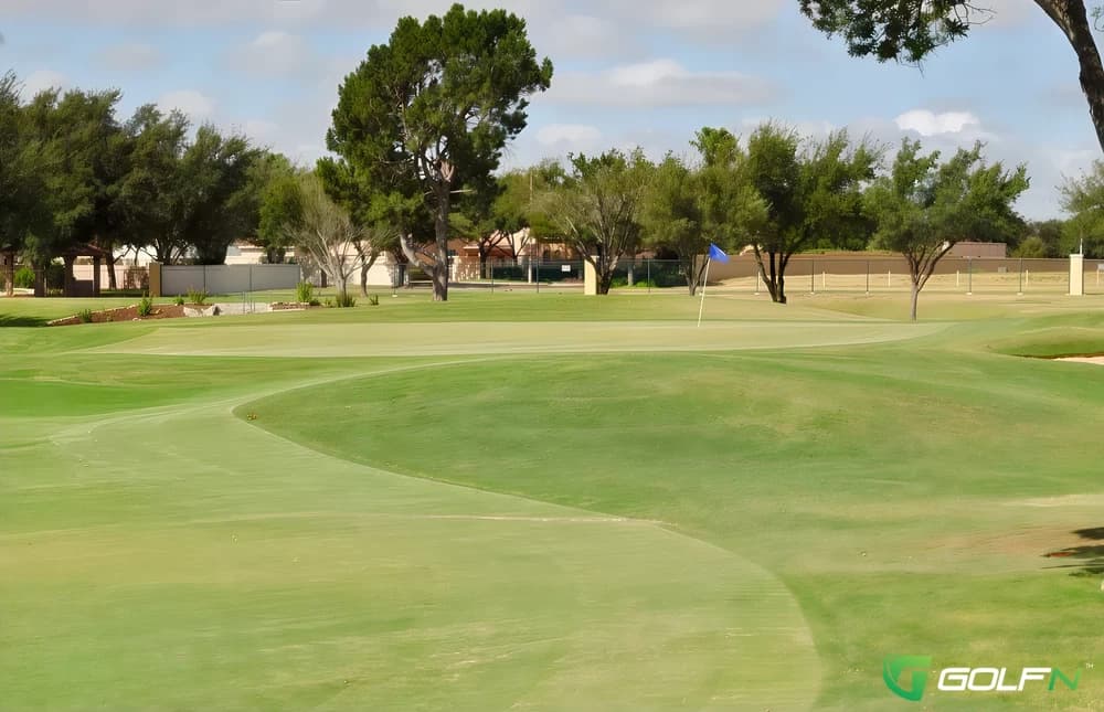 Laredo Country Club in Laredo, Texas — private, 18-hole golf course, designed by Joe Finger (1984)