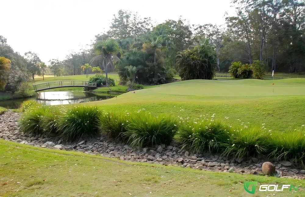 Woodford Golf Club in Woodford, Queensland β public, 18-hole golf course