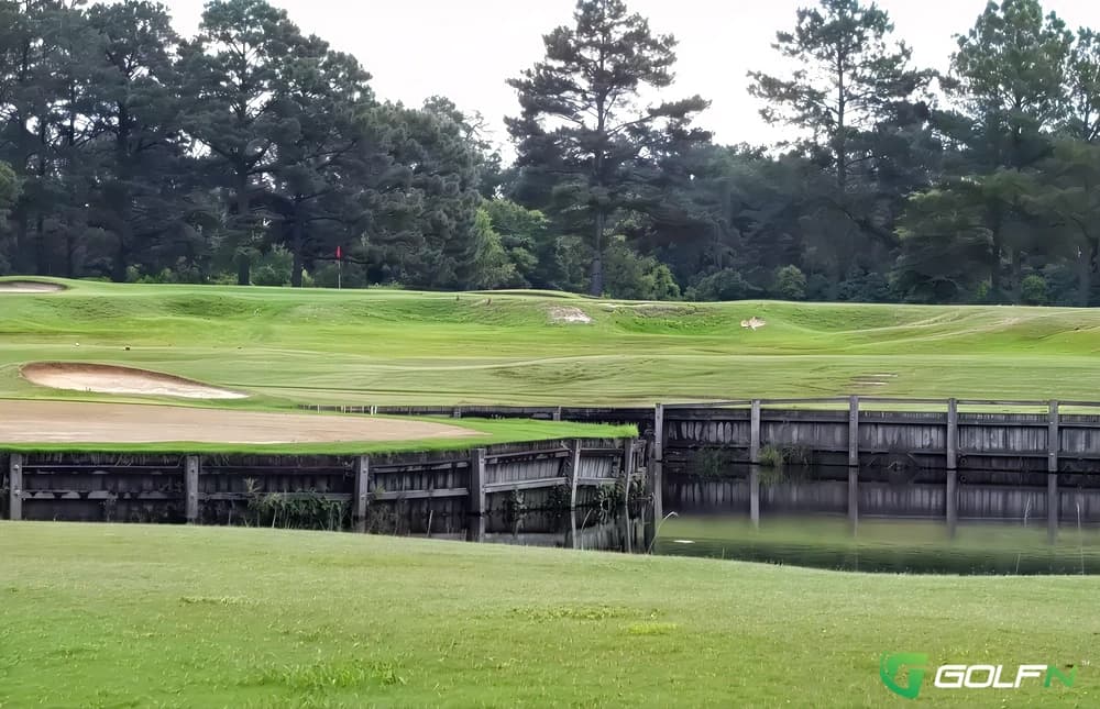 Hartsville Country Club in Hartsville, South Carolina — semi-private, 18-hole golf course, designed by Arthur Hills