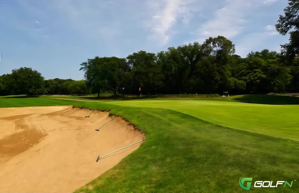 Indian Boundary Golf Course in Chicago, Illinois — public, 18-hole golf course, designed by Dick Nugent (2004)