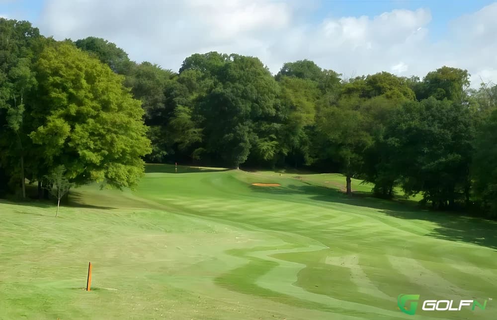 Pinner Hill Golf Club in Pinner Hill, England — semi-private, 18-hole golf course, designed by Hawtree Ltd