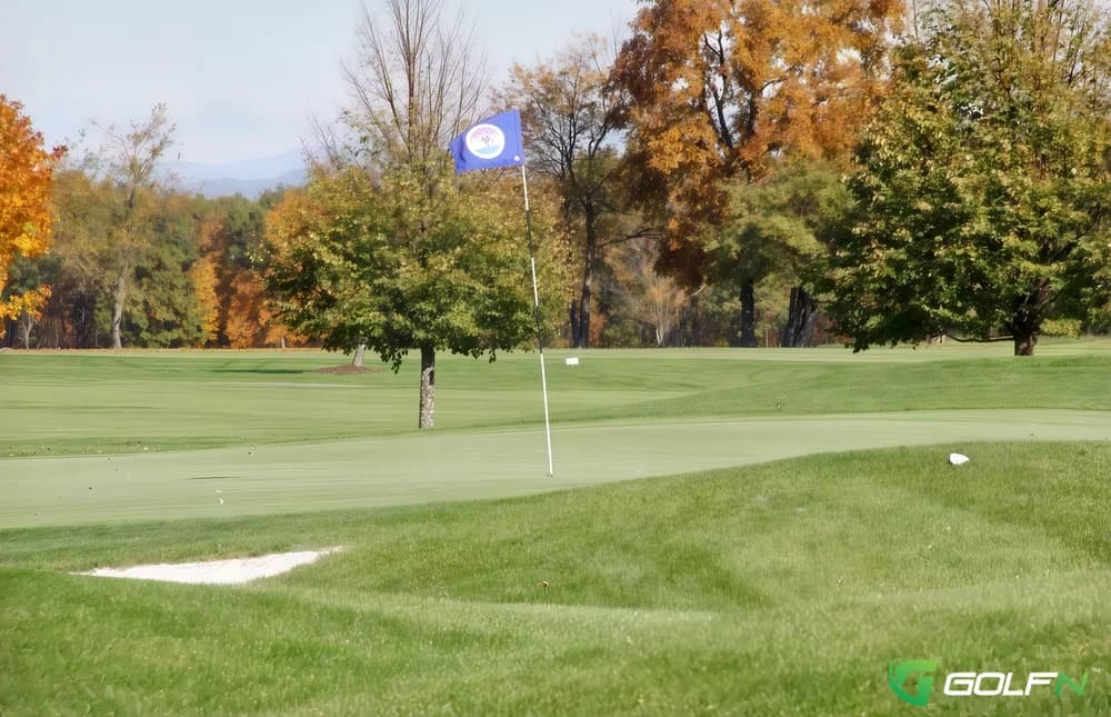 Executive -Fairways Of Halfmoon in Mechanicville, New York — 18-hole golf course