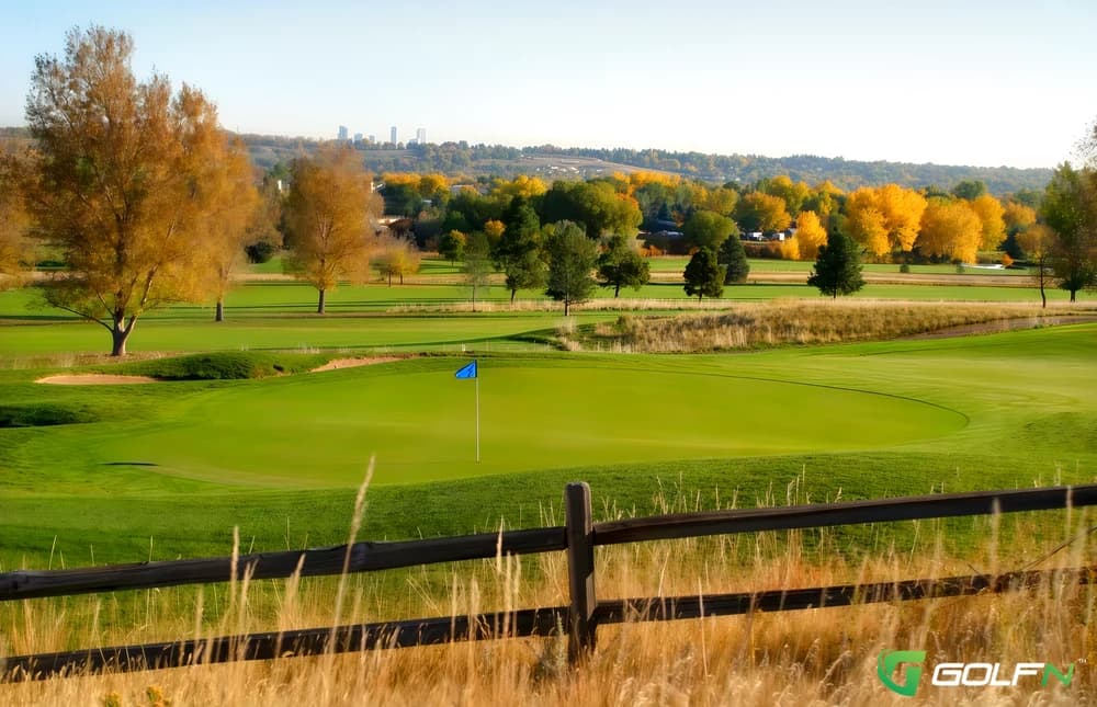 Par 3 - Foothills Golf Course in Denver, Colorado — public, 36-hole golf course, designed by Dick Phelps (1971)