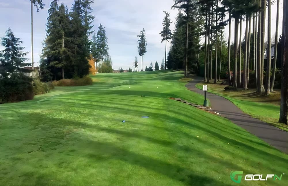 Harbour Pointe Golf Club in Mukilteo, Washington — public, 18-hole golf course, designed by Arthur Hills (1991)