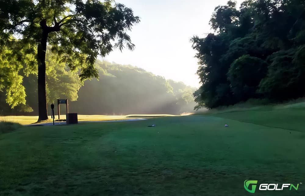 Paradise Valley Golf & Country Club in High Ridge, Missouri — public, 18-hole golf course, designed by Jim Cochran