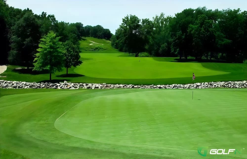 Ironhorse Golf Club in Leawood, Kansas — public, 18-hole golf course, designed by Dr. Michael Hurdzan (1995)