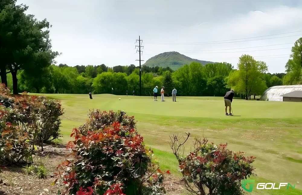 Moccasin Bend Golf Club in Chattanooga, Tennessee — public, 18-hole golf course