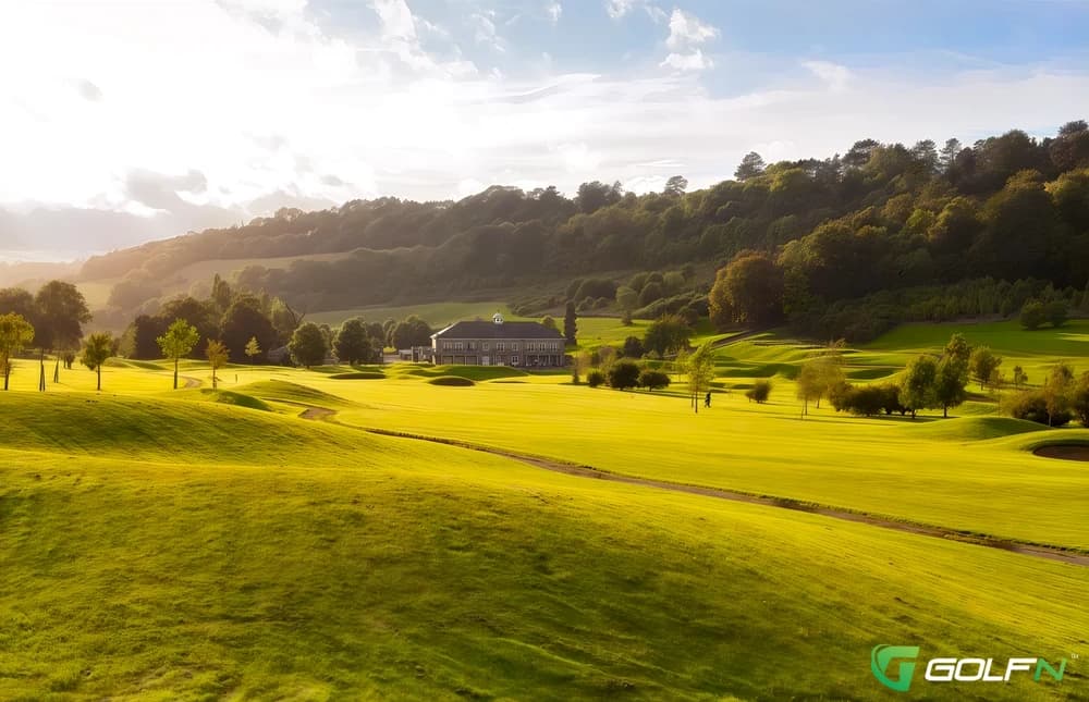 Woldingham Golf Club in Woldingham, England — semi-private, 18-hole golf course, designed by Brad Benz (1996)