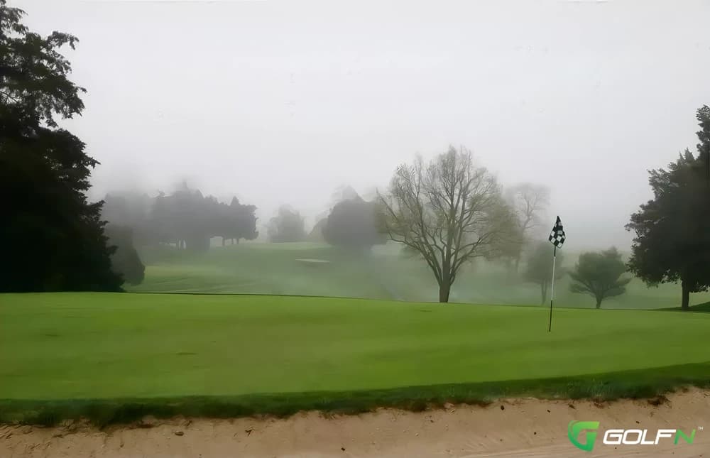 Newbury Racecourse Golf & Club in Berkshire, England — semi-private, 18-hole golf course, designed by Jim Lowe