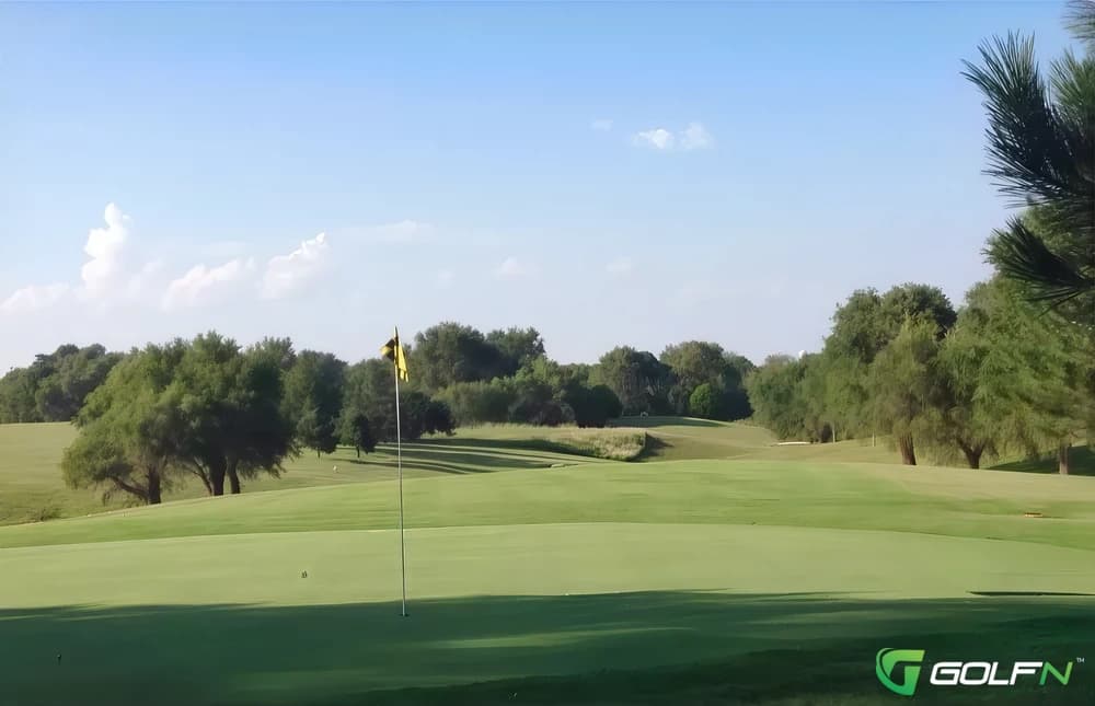 Park Hills Country Club in Pratt, Kansas — private, 18-hole golf course
