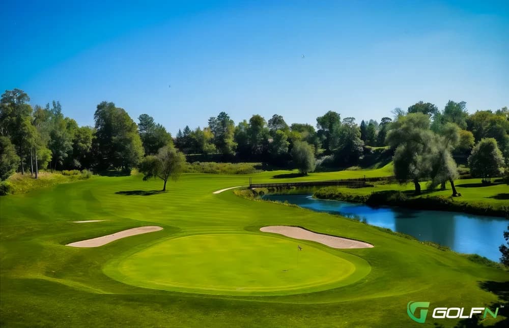 Briar Hill - Nottawasaga Inn Golf Club in Alliston, Ontario — resort, 27-hole golf course