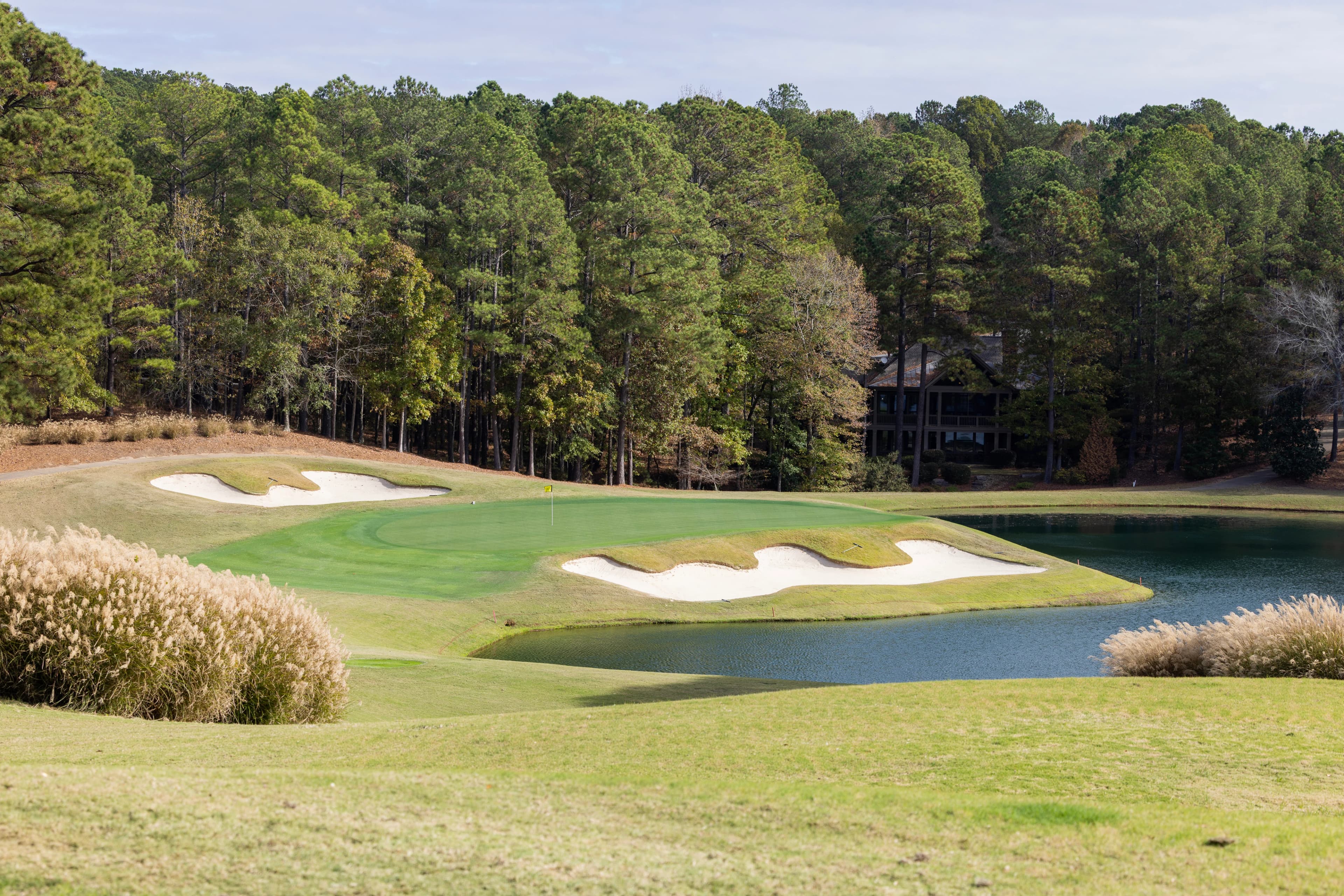 Oconee - Reynolds Lake Oconee in Greensboro, Georgia — resort, 18-hole golf course, designed by Rees Jones (2002)