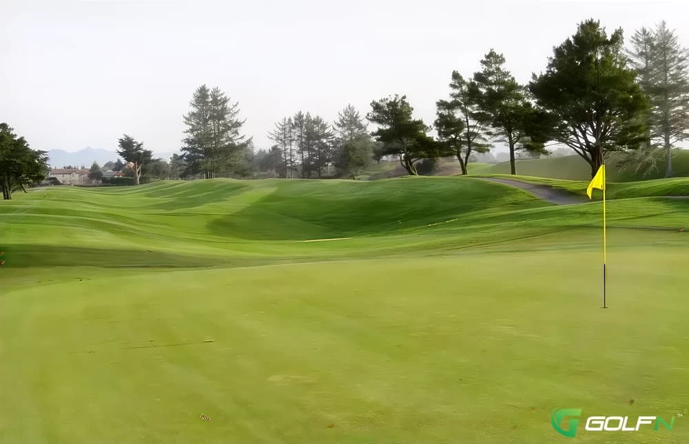 Astoria Golf & Country Club in Warrenton, Oregon — private, 18-hole golf course, designed by George Junor (1924)