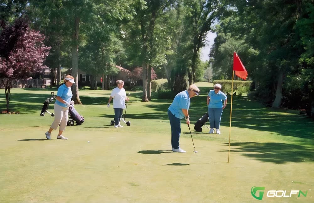 Leisure Village Golf Course in Ridge, New York — private, 9-hole golf course