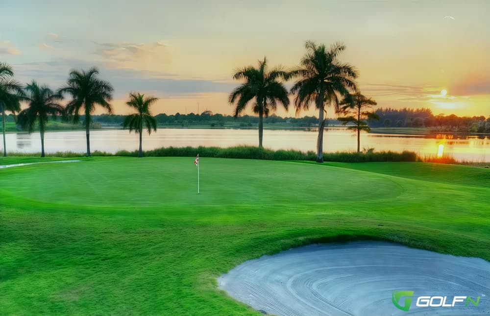 Heron - Okeeheelee Golf Course in West Palm Beach, Florida — public, 9-hole golf course, designed by Roy Case (1995)