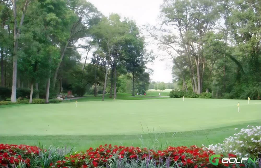 Grove City - Hickory Hills Golf Club in Grove City, Ohio — private, 18-hole golf course, designed by Jack Kidwell (1979)