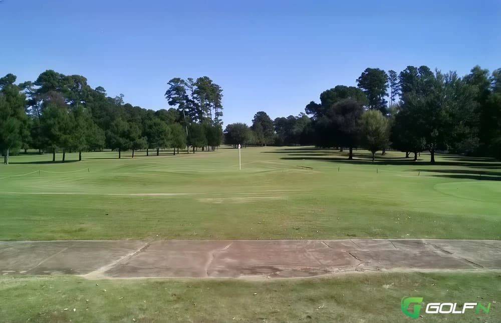 Spring Creek Country Course in Harrisburg, South Dakota — public, 18-hole golf course
