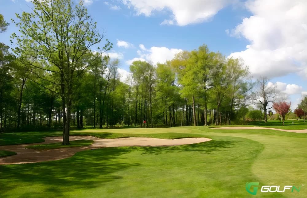 Sawmill Golf Course in Fenwick, Ontario β semi-private, 18-hole golf course, designed by Gordon Witteveen